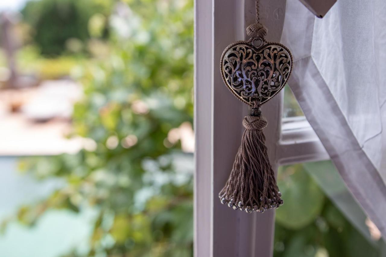 Le Mazet De Tourrettes Bed & Breakfast Exterior foto