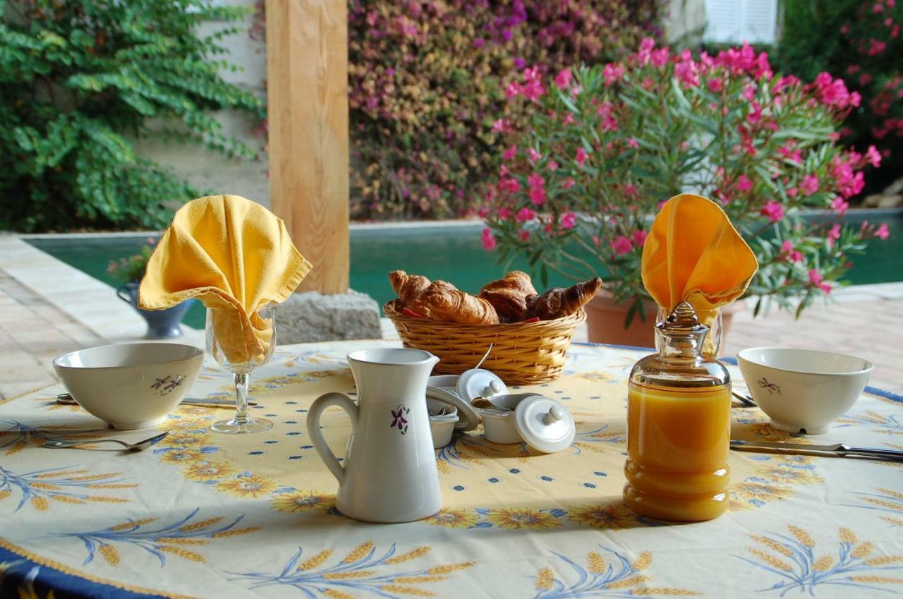 Le Mazet De Tourrettes Bed & Breakfast Exterior foto